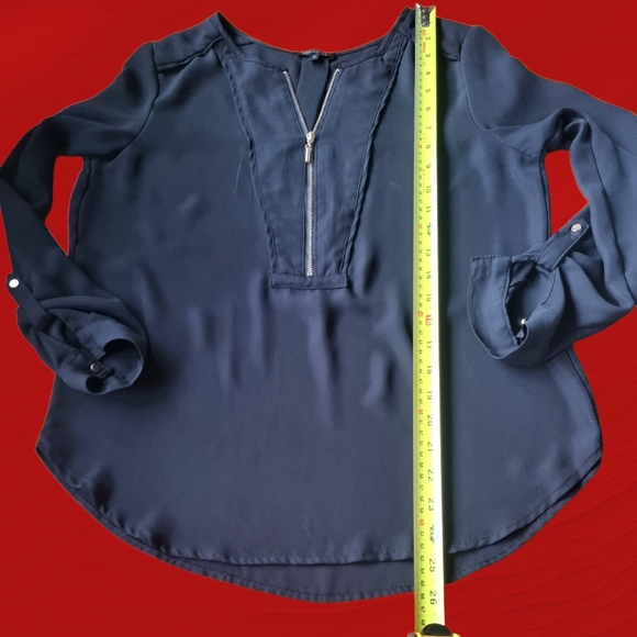 🌟3/$40 Sale!Mix & Match🌟 Dynamite Sheer Flowy Blouse - Picture 4 of 7